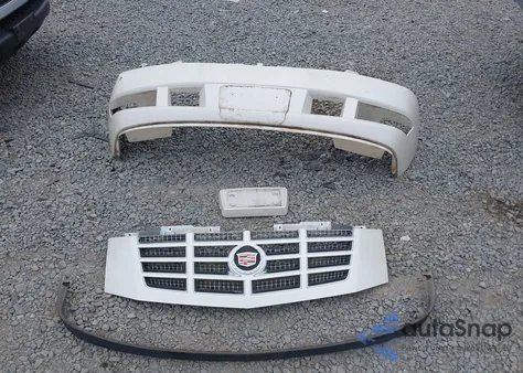 2007 Cadillac Escalade Standard z USA, uszkodzony, nr VIN 1GYFK638X7R315865